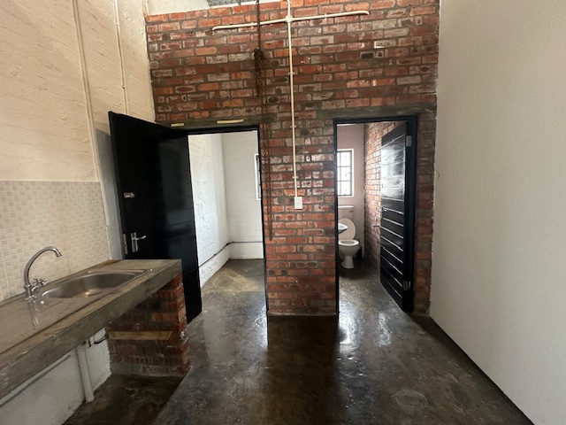 To Let commercial Property for Rent in Maitland Western Cape